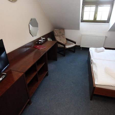 Hotel Sirak Most Zewnętrze zdjęcie
