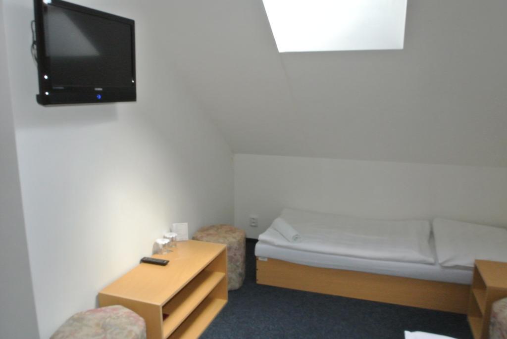 Hotel Sirak Most Zewnętrze zdjęcie