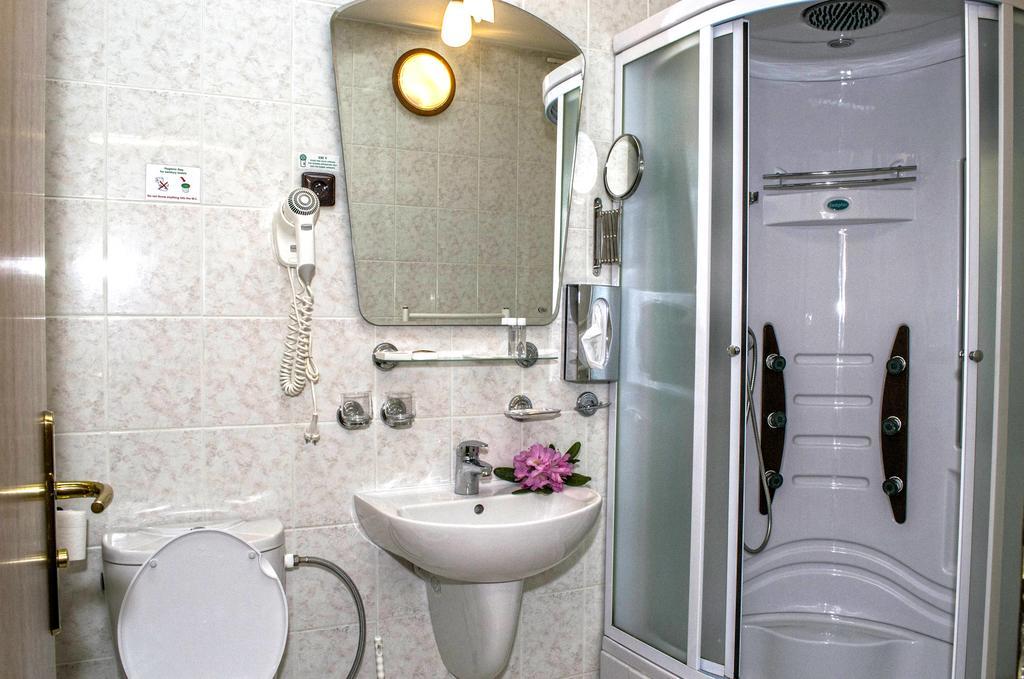 Hotel Sirak Most Zewnętrze zdjęcie