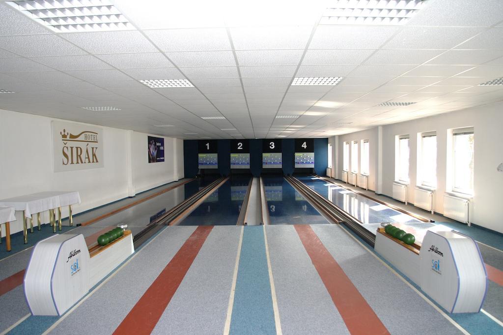 Hotel Sirak Most Zewnętrze zdjęcie